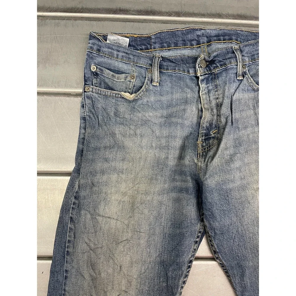 Levis 514‎ Jeans Mens 33X32 Blue Medium Wash Denim Straight Leg Distressed